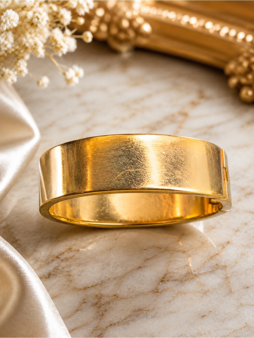 Vintage Gold Tone Yellow Lucite Mosaic Hinged Clamper Bracelet Statement Jewelry - Picture 5 of 6